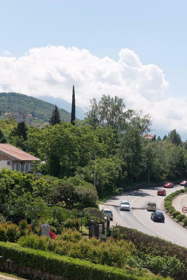 Appartement Sunray à Tivat Extérieur photo
