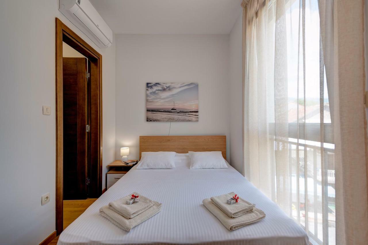 Appartement Sunray à Tivat Extérieur photo